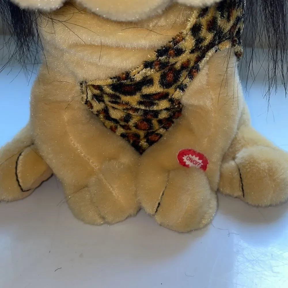 Kids of America 2009 animated Caveman lion plush/ plays‎ theme Addams  Family